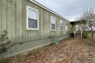 532 Post Office St, Kingsbury, TX 78638 - Photo 6