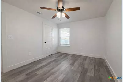 710 Jefferis Avenue, Killeen, TX 76543 - Photo 12