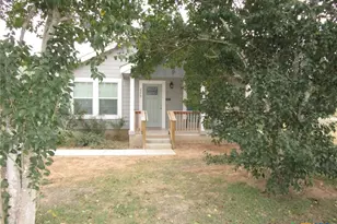 2279 Eastman Ave, New Braunfels, TX 78130 - Photo 2