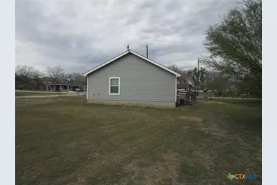 2279 Eastman Avenue, New Braunfels, TX 78130 - Photo 8