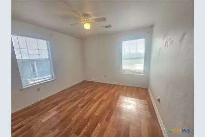 819 S 16th Street, Temple, TX 76501 - Photo 4