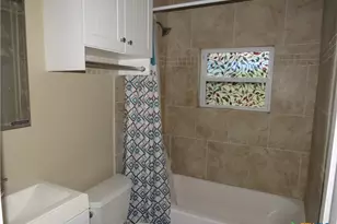 214 E Munroe Ave, Temple, TX 76501 - Photo 12