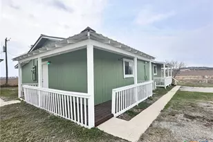 158 Stockmen Ln, Maxwell, TX 78656 - Photo 2