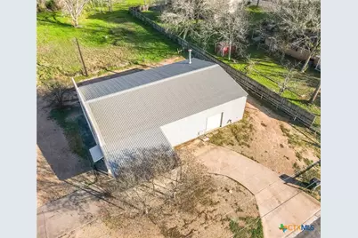 201 S Ridge Street, Hallettsville, TX 77964 - Photo 6