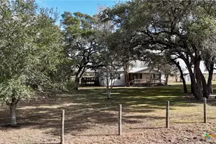 415 Co Rd 457, Hallettsville, TX 77964 - Photo 2