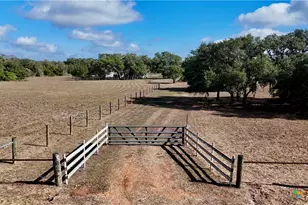 415 Co Rd 457, Hallettsville, TX 77964 - Photo 4