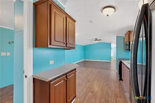 195 Gato Rd, Cedar Creek, TX 78612 - Photo 8