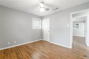 3901 Rosemary Ln, Temple, TX 76502 - Photo 6