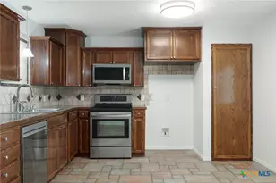 315 Cody Ln, Killeen, TX 76542 - Photo 4