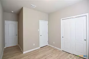 1040 Lakeway Crossing Dr, Temple, TX 76502 - Photo 10