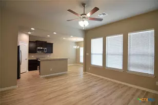 1040 Lakeway Crossing Dr, Temple, TX 76502 - Photo 6