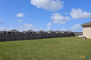 1040 Lakeway Crossing Dr, Temple, TX 76502 - Photo 18