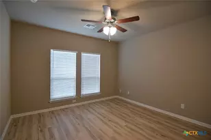 1040 Lakeway Crossing Dr, Temple, TX 76502 - Photo 12