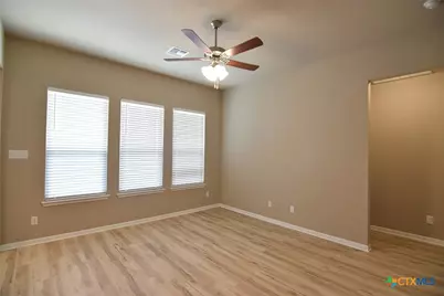 1040 Lakeway Crossing Drive, Temple, TX 76502 - Photo 8