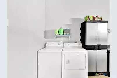 498 County Road 124, Floresville, TX 78114 - Photo 30