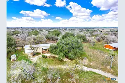 498 County Road 124, Floresville, TX 78114 - Photo 4