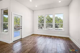 742 Rayner Ranch Blvd, Spring Branch, TX 78070 - Photo 10