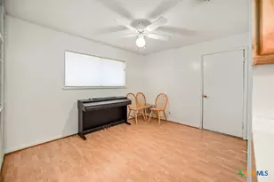 109 Massanet St, Port Lavaca, TX 77979 - Photo 22