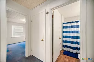 109 Massanet St, Port Lavaca, TX 77979 - Photo 10