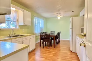 1615 Meadowview Dr, Port Lavaca, TX 77979 - Photo 20