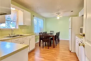 1615 Meadowview Dr, Port Lavaca, TX 77979 - Photo 20