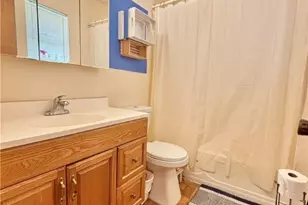 1615 Meadowview Dr, Port Lavaca, TX 77979 - Photo 12