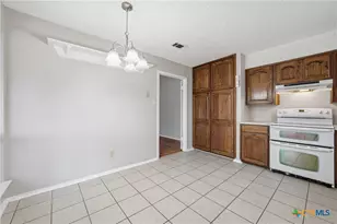 4304 Mountain View Dr, Killeen, TX 76543 - Photo 10