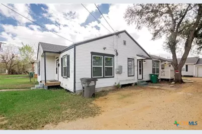 2003 Woodlawn Street, Victoria, TX 77901 - Photo 18