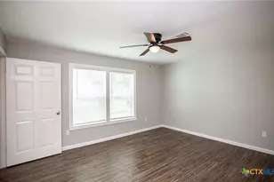 2003 Woodlawn St, Victoria, TX 77901 - Photo 8