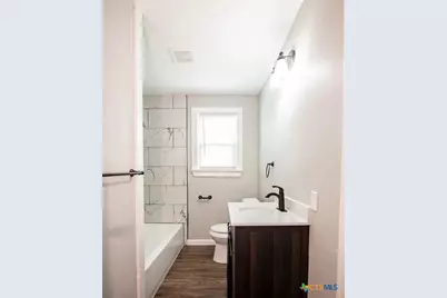 2003 Woodlawn Street, Victoria, TX 77901 - Photo 14