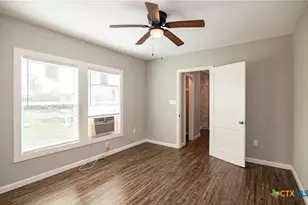 2003 Woodlawn St, Victoria, TX 77901 - Photo 28