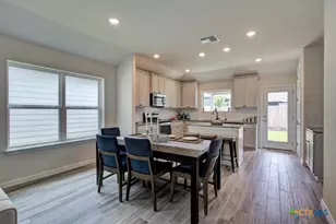 1243 Casetta Run, New Braunfels, TX 78130 - Photo 10