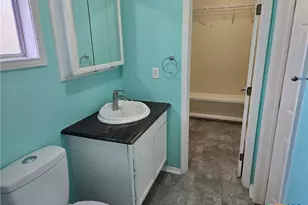 702 E Anaqua Ave, Victoria, TX 77901 - Photo 20