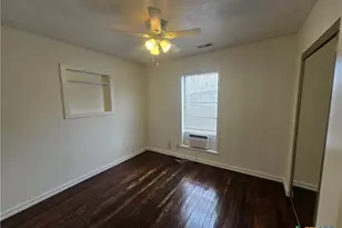 702 E Anaqua Ave, Victoria, TX 77901 - Photo 12