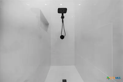 106 Broken Bow, Horseshoe Bay, TX 78657 - Photo 24