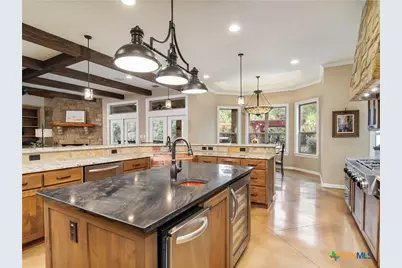 22 Hunters Chase, New Braunfels, TX 78132 - Photo 18