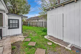 2907 Cedar St, Victoria, TX 77901 - Photo 38