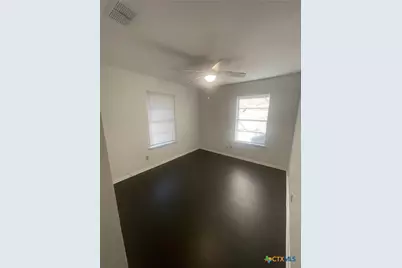 1605 Bexar Avenue, Victoria, TX 77901 - Photo 4