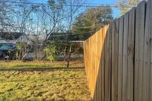 1605 Bexar Ave, Victoria, TX 77901 - Photo 12