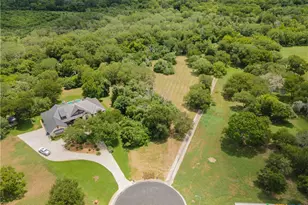 1931 Monterrey Oak, Seguin, TX 78155 - Photo 2