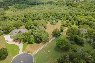 1931 Monterrey Oak, Seguin, TX 78155 - Photo 6