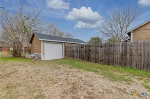 1119 Terrell St, Cuero, TX 77954 - Photo 34