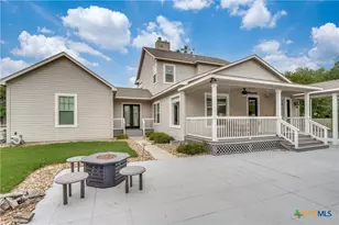 911 Farm St, Bastrop, TX 78602 - Photo 22