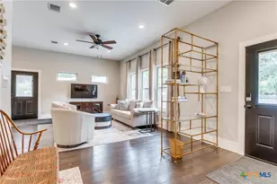 911 Farm St, Bastrop, TX 78602 - Photo 26