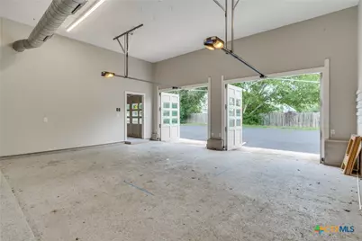 911 Farm Street, Bastrop, TX 78602 - Photo 36