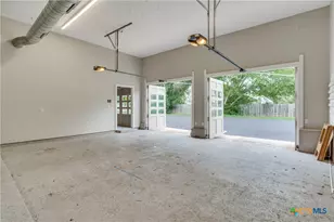 911 Farm St, Bastrop, TX 78602 - Photo 36