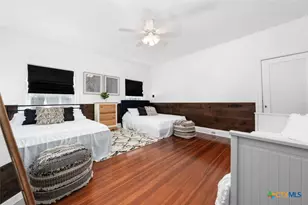 445 N Wall St, Belton, TX 76513 - Photo 12