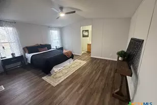 222 Legend Oaks Dr, Dale, TX 78616 - Photo 4