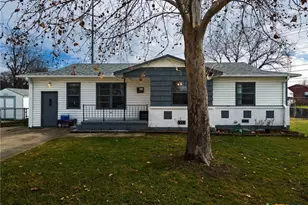 1001 Gilmore St, Copperas Cove, TX 76522 - Photo 2