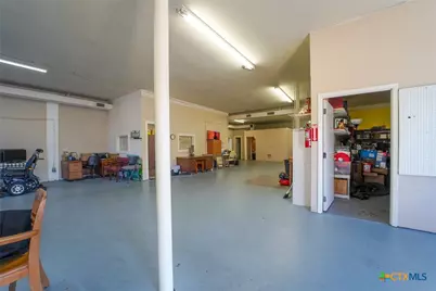 802 E North Street, Victoria, TX 77901 - Photo 6